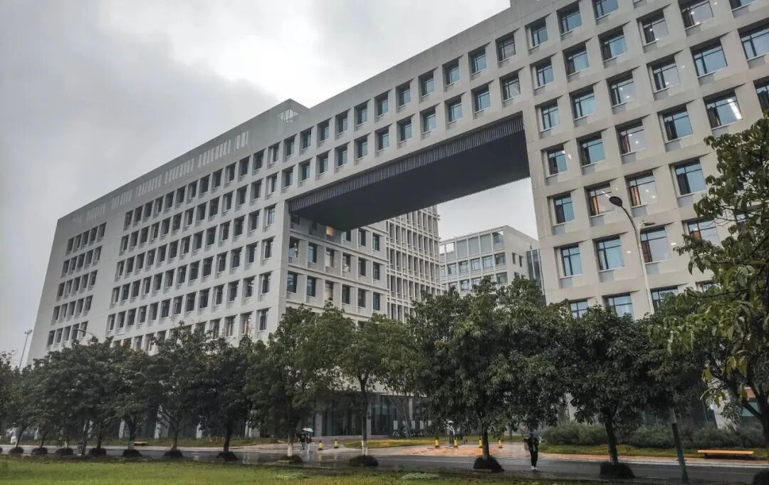 1762831016909179.jpg 重庆大学.jpg